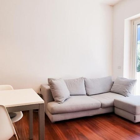 Joivy Superb Flat, 2 Balconies & Skyscrapers View Apartman Milánó Kültér fotó
